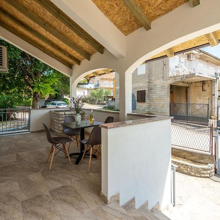 Apartmani Dupor Gornji Karin Dış mekan fotoğraf