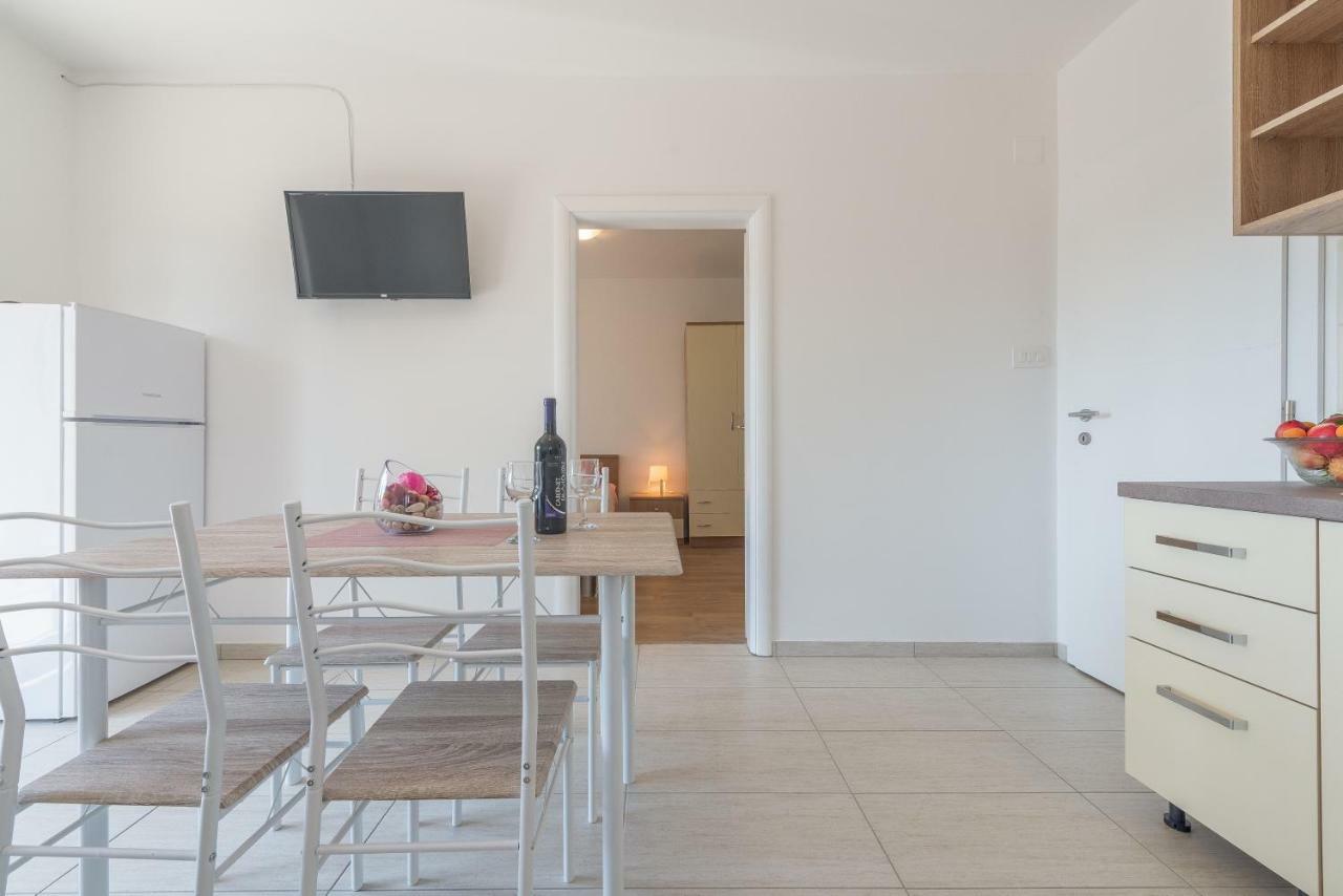 Apartmani Dupor Gornji Karin Dış mekan fotoğraf