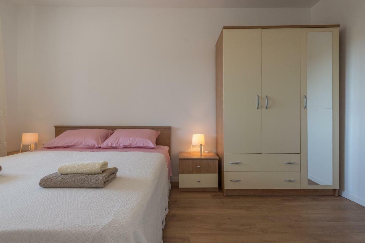 Apartmani Dupor Gornji Karin Dış mekan fotoğraf