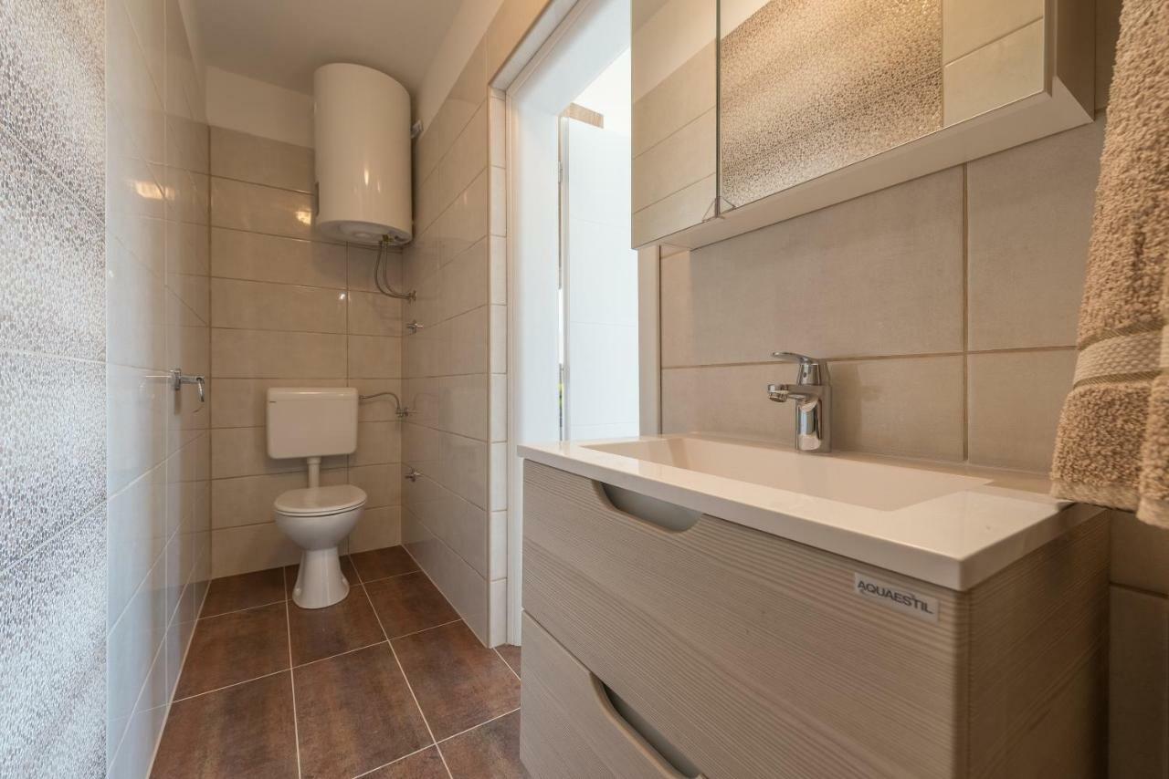 Apartmani Dupor Gornji Karin Dış mekan fotoğraf