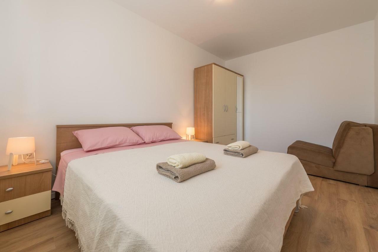 Apartmani Dupor Gornji Karin Dış mekan fotoğraf