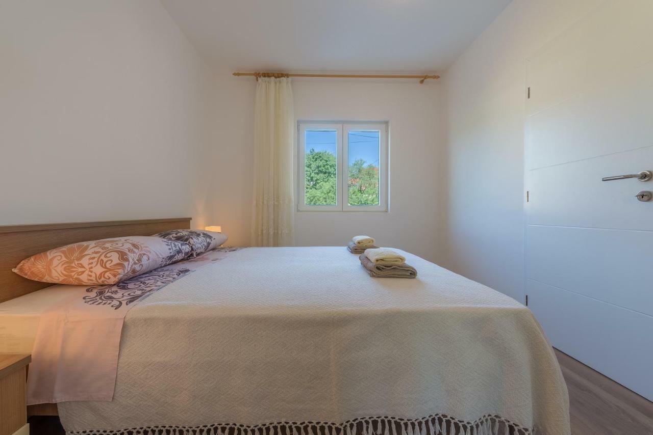 Apartmani Dupor Gornji Karin Dış mekan fotoğraf