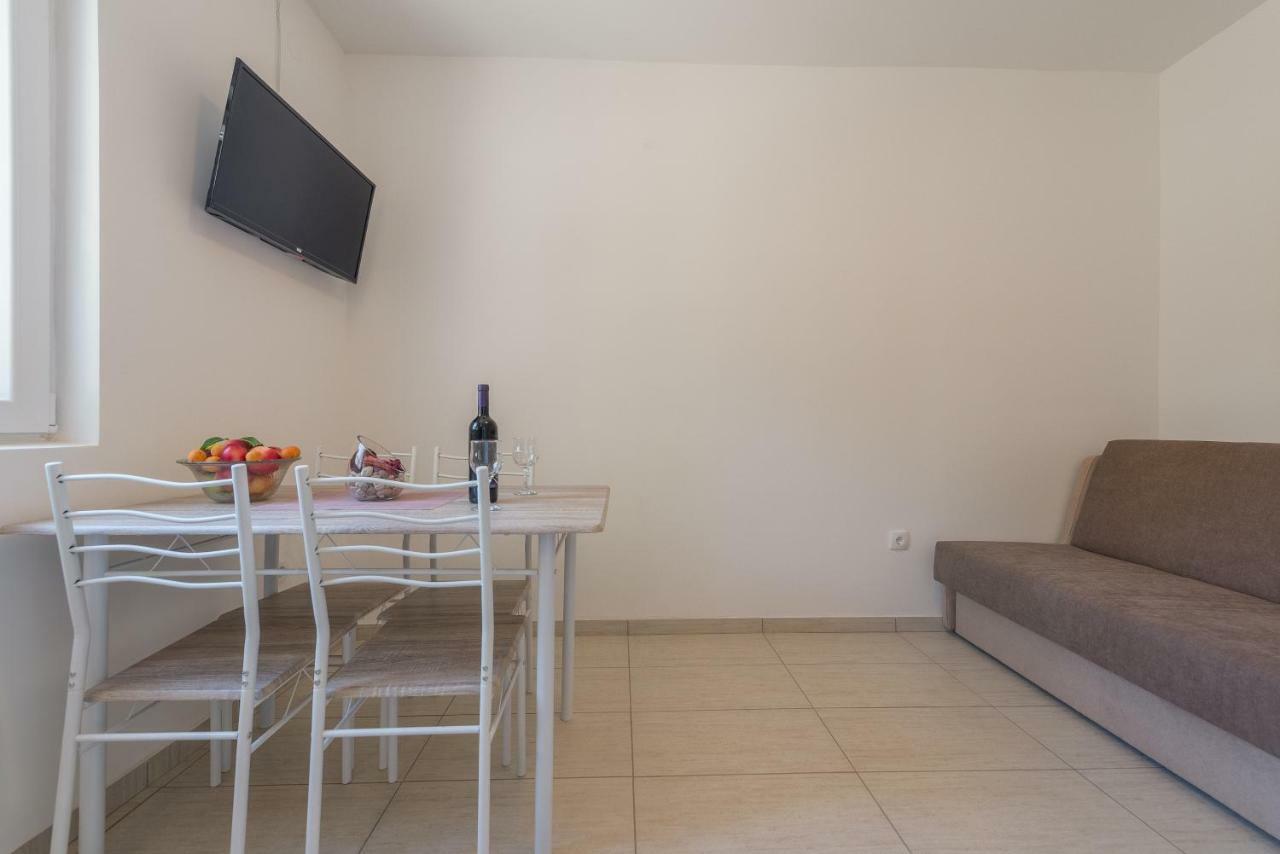 Apartmani Dupor Gornji Karin Dış mekan fotoğraf