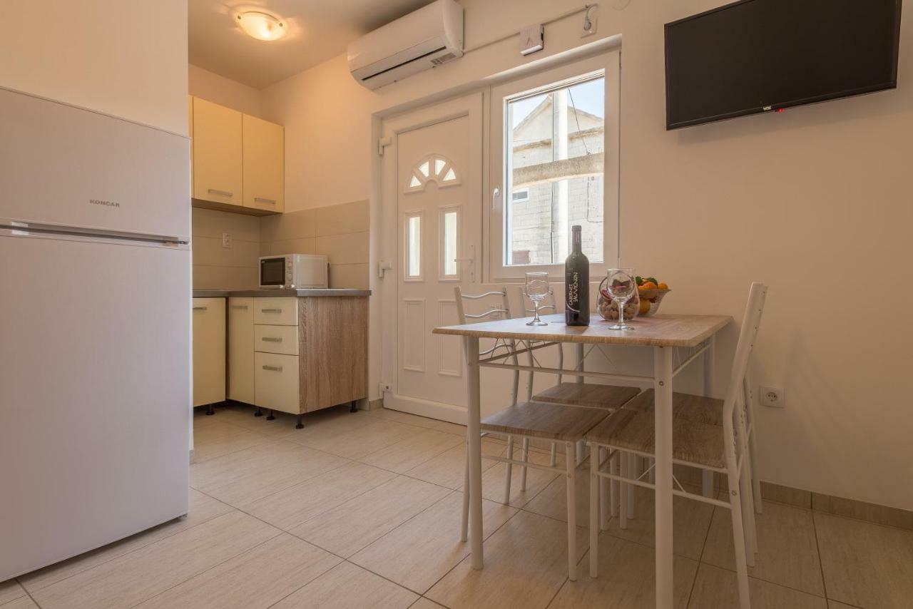 Apartmani Dupor Gornji Karin Dış mekan fotoğraf