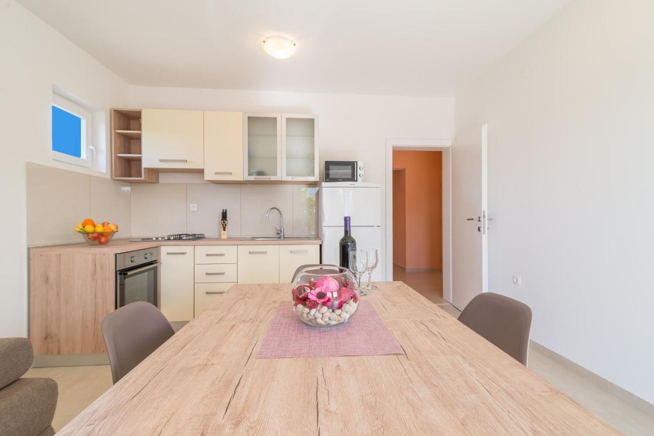 Apartmani Dupor Gornji Karin Dış mekan fotoğraf